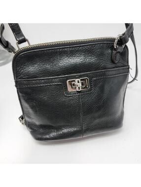 B. Makowsky Black Leather Crossbody Bag Silver Hardware